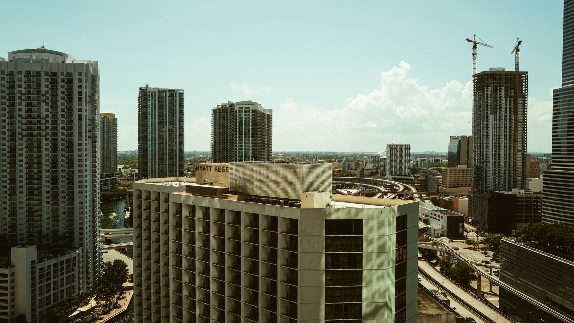 Miami cityscape - Self-storage in Miami